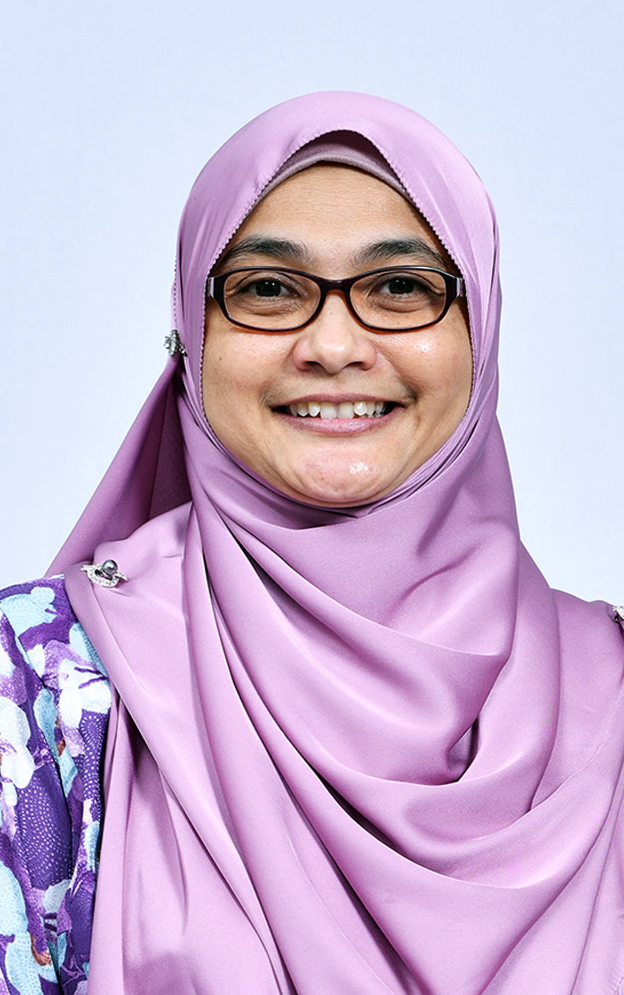 Dr. Azrina